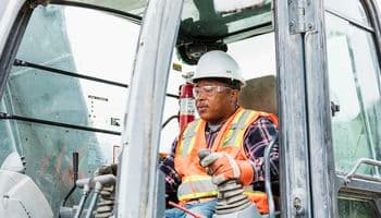 How to Become a Heavy Equipment Operator