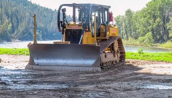 Choosing the Right Size and Type of Dozer for Earthmoving