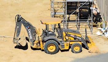 The Rewards of a John Deere Backhoe for Your Construction Projects