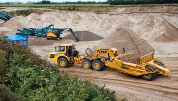 The Benefits of Scrapers for Heavy Earthmoving and Mining Applications