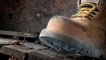 The Best Work Boots for A Heavy Equipment Operator