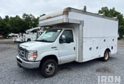 2016 Ford E-350