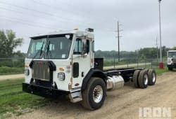 2026 Peterbilt 520