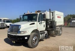 2017 International 4400