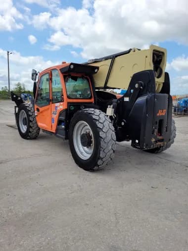 2017 JLG 1255 for sale