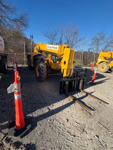 2019 JCB 507-42 for sale