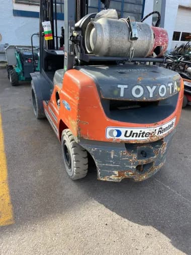 2017 Toyota 8FGU25-Warehouse for sale