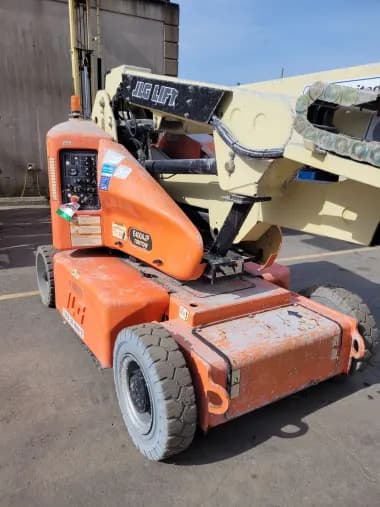 2014 JLG E400AJPN-Articulating-Boom-Lift for sale
