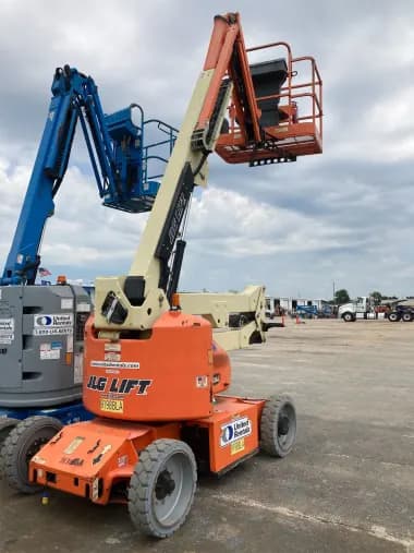 2014 JLG E450AJ-Articulating-Boom-Lift for sale