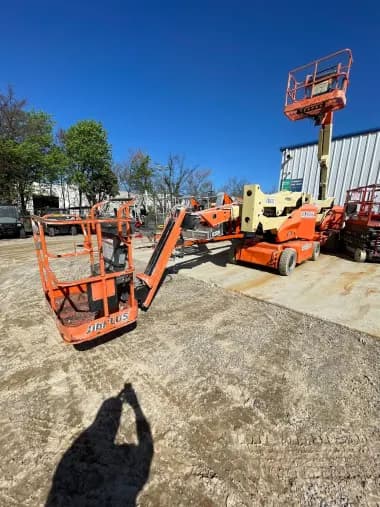 2013 JLG E400AJPN-Articulating-Boom-Lift for sale
