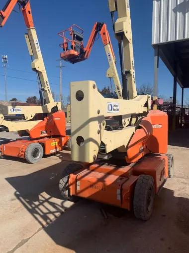 2013 JLG E400AJPN-Articulating-Boom-Lift for sale