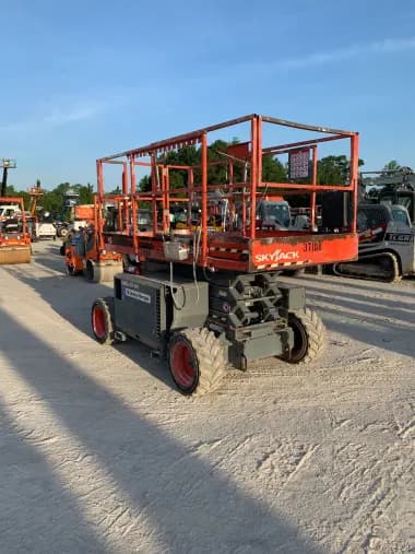 2016 Skyjack SJ6832RT-Rough-Terrain for sale