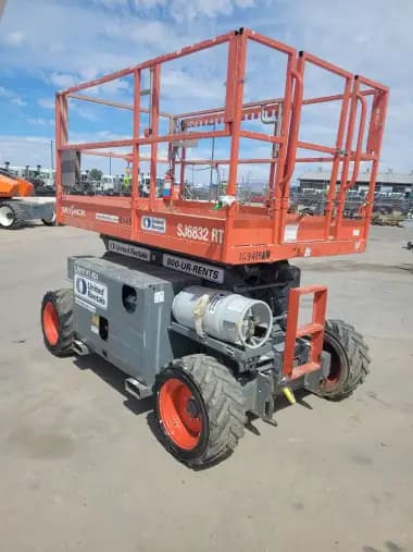 2017 Skyjack SJ6832RT-Rough-Terrain for sale