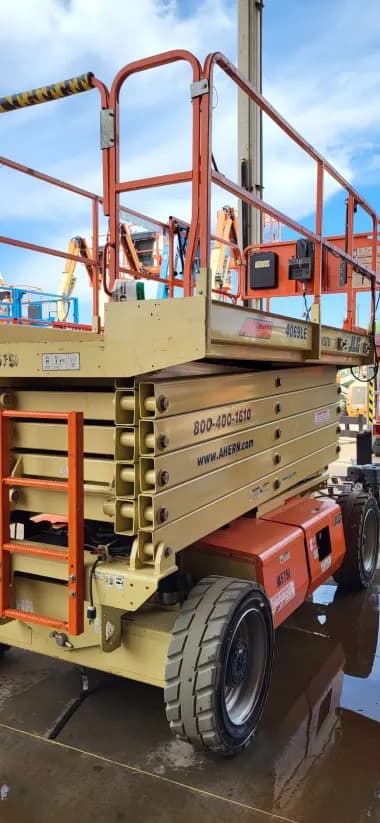 2017 JLG 4069LE for sale
