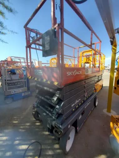 2017 Skyjack SJIII4740 for sale