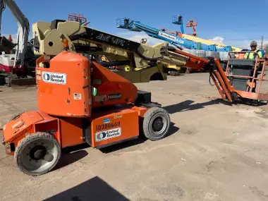 2014 JLG E400AJPN-Articulating for sale