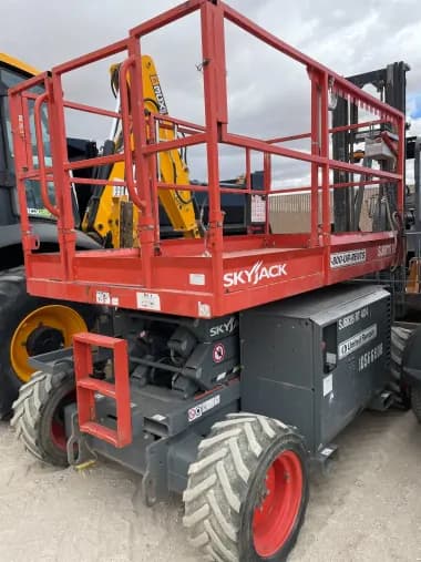 2017 Skyjack SJ6826RT-Rough-Terrain for sale