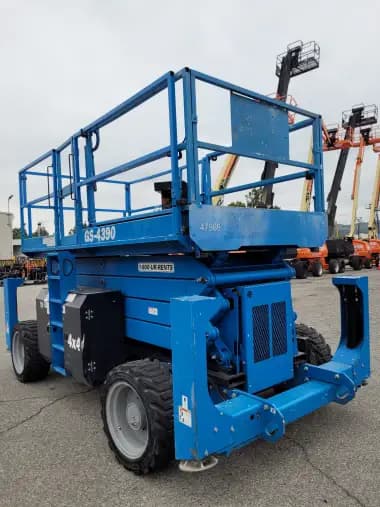 2017 Genie GS-4390-RT-Rough-Terrain for sale