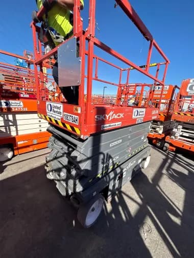 2017 Skyjack SJIII4740 for sale