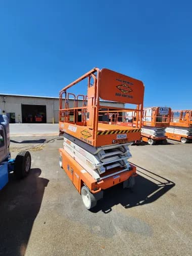 2017 Snorkel S4732E for sale