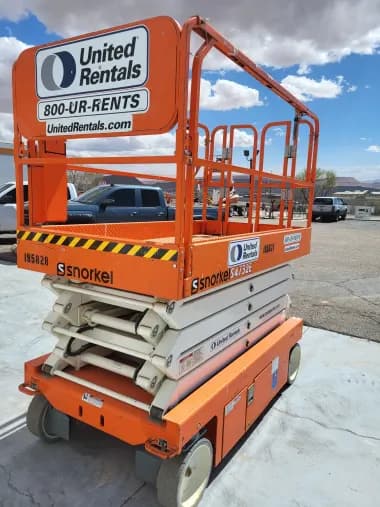 2017 Snorkel S4732E for sale