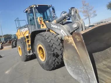 2016 John-Deere 744K for sale