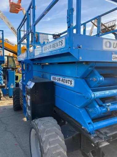 2017 Genie GS-4390-RT-Rough-Terrain for sale